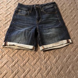 Aeropostale Bermuda Stretch Jean Shorts Size 4